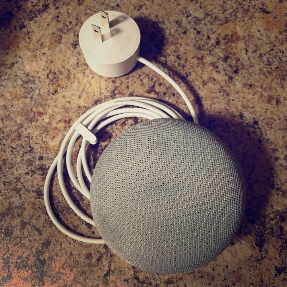 Google Home Mini